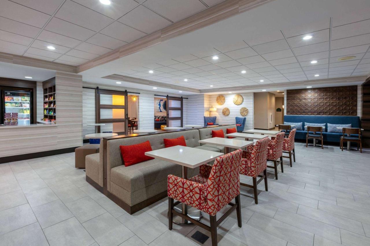 Wingate By Wyndham - Dfw North Hotel Irving Exterior photo