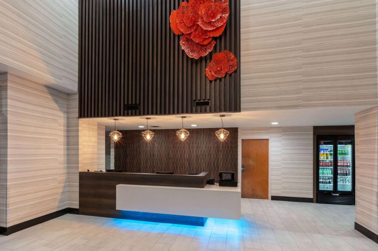 Wingate By Wyndham - Dfw North Hotel Irving Exterior photo