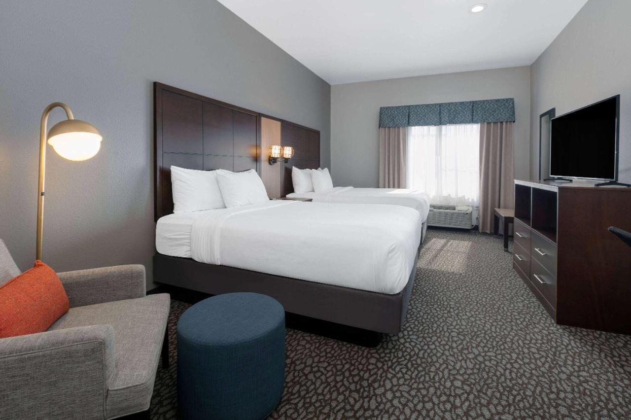 Wingate By Wyndham - Dfw North Hotel Irving Exterior photo